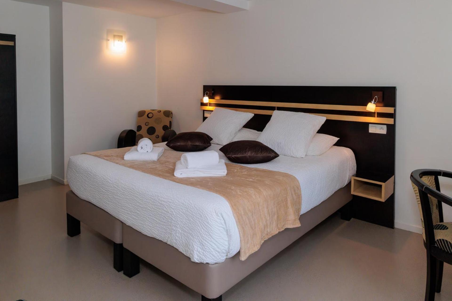 Logis Hotel Restaurant Auberge De La Xaintrie Saint-Privat  Ngoại thất bức ảnh