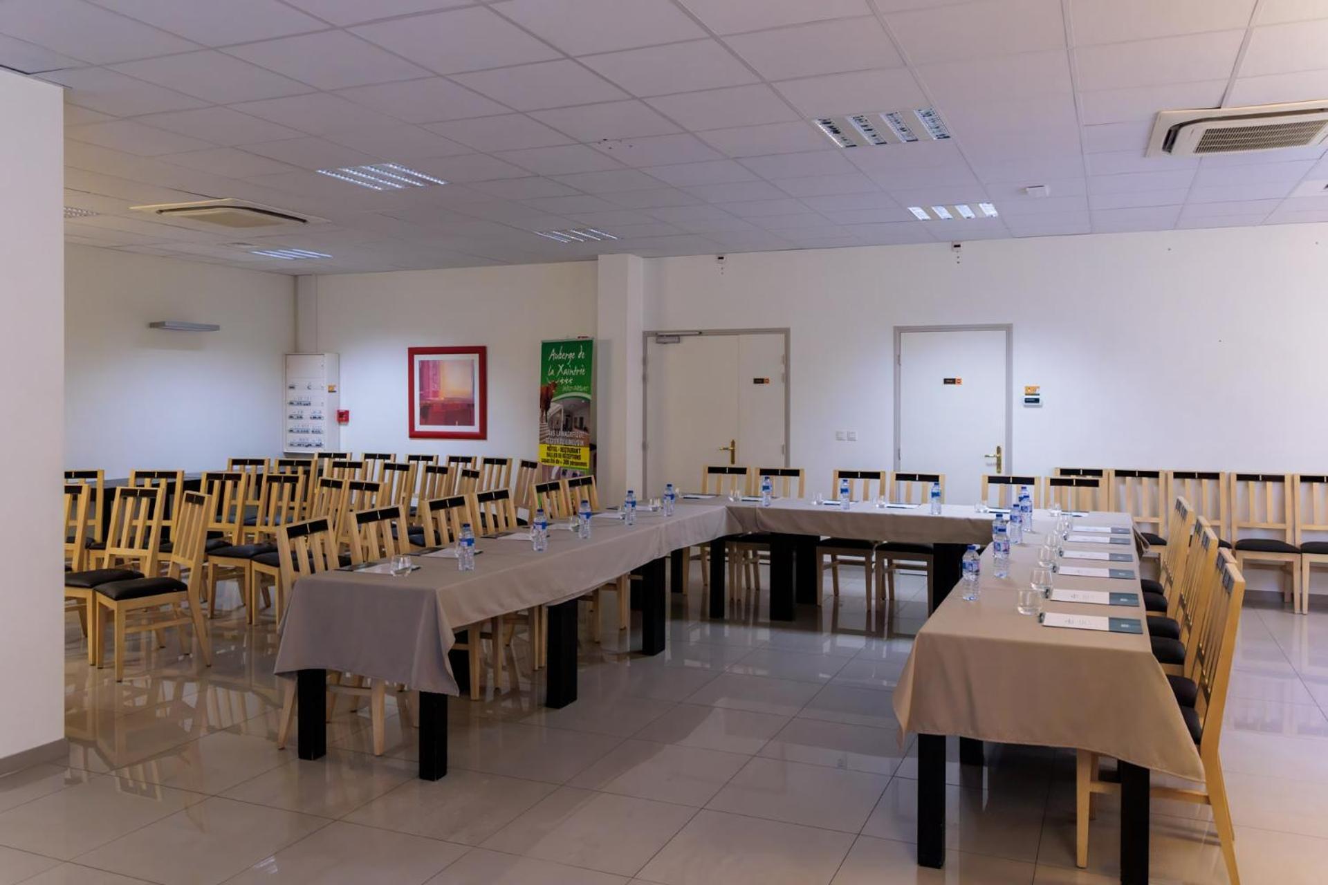 Logis Hotel Restaurant Auberge De La Xaintrie Saint-Privat  Ngoại thất bức ảnh